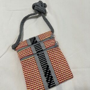 CROSSBODY WOVEN PURSE/BAG